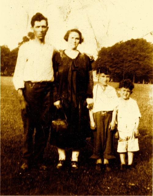 Henry & Helen Markowitz with son Fred and Julius