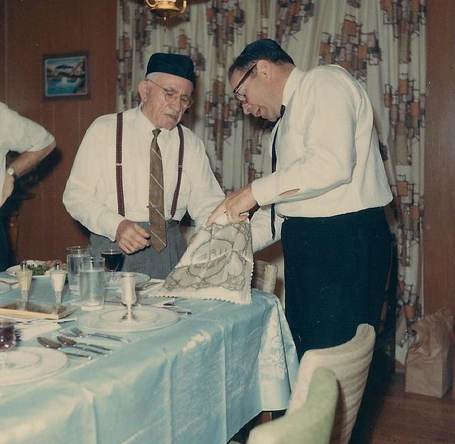 Abe Cohn and Louis Cohn Pessach Passover Seder.  See notes.