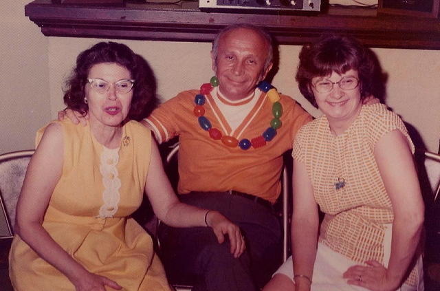 Fannie Cohn Cohen, Morris Tulchinsky, Bertie Cohn Levin - Aug 19, 1972