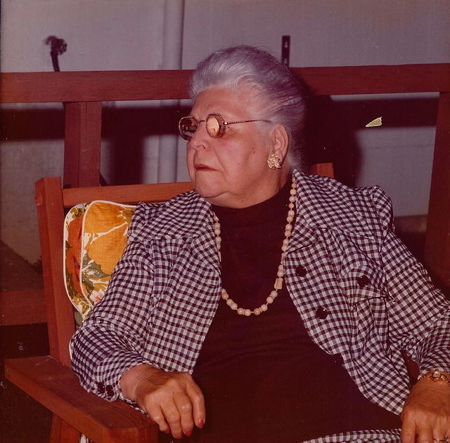 1975, Ella Bogart Clutz Goldstein