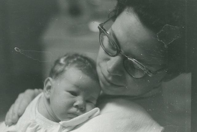 Hike Cohn Schulman holding Lori Beth Schulman, 1956