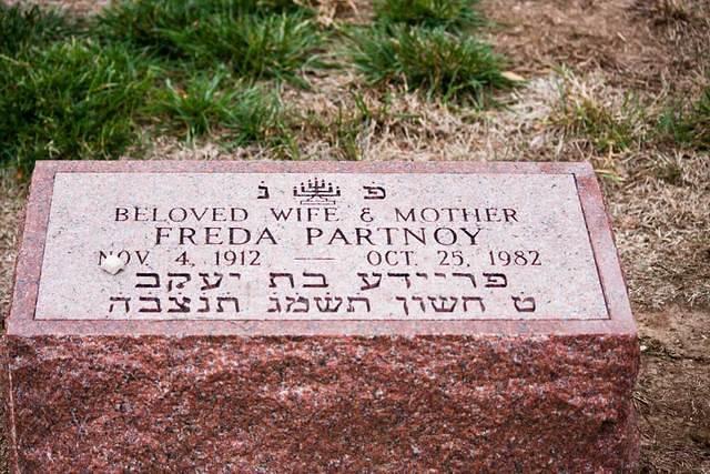 Freda Klutz Partnoy Headstone