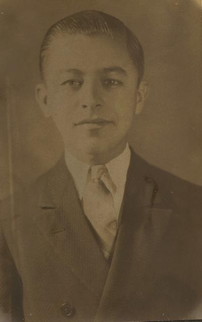 Unknown (Arnold Levine Family)