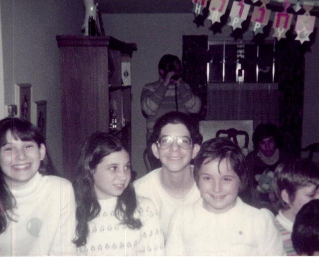 1986 Chanukah - Amy Cohn, Tricia Clootz, Greg Clootz, Michelle Tropp