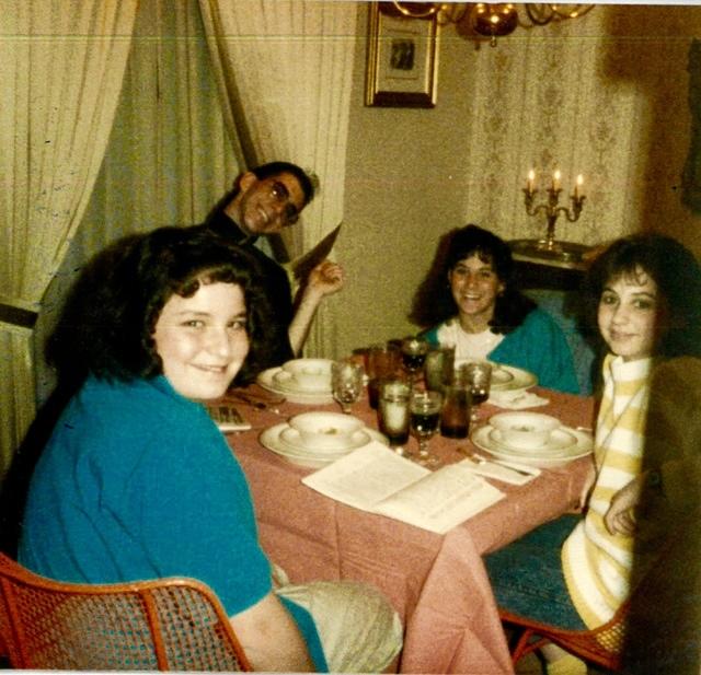 1987 Pessach Passover Seder - Michelle Tropp, Greg Clootz, Amy Cohn, Tricia Clootz