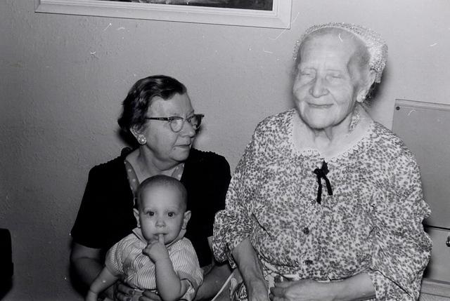 Leona Yellen Raskin holding Jeremy Montrose with Brina Teperovitz Yellen