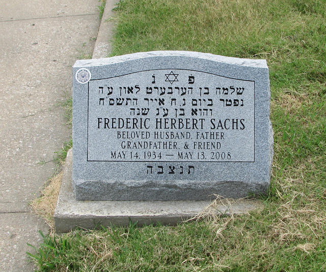 Fred Sachs Headstone