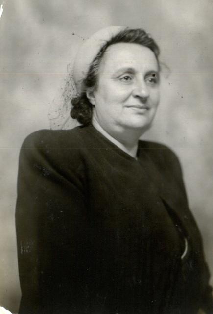 Anna Kaplan Becker