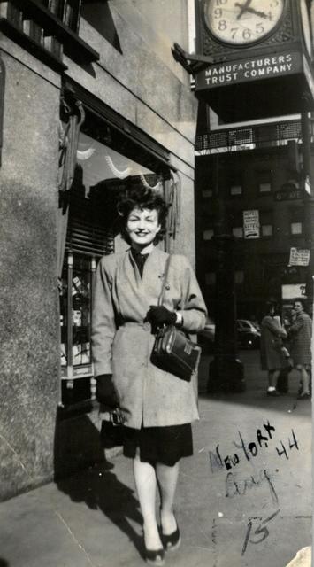 Blanche Becker Steinlauf in NY, 1944