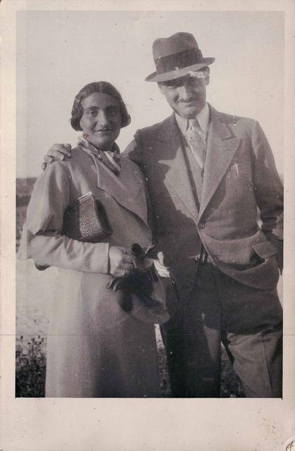 Markus Weiss with his sister Miriam Matilda Weisz Bleier in Vienna, Austria 1935 (front)