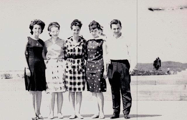 Flo Rosof Weiss (middle) and friends