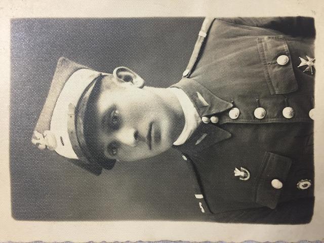 Unknown soldier.  Picture from Ellis.  Nothing on the back.