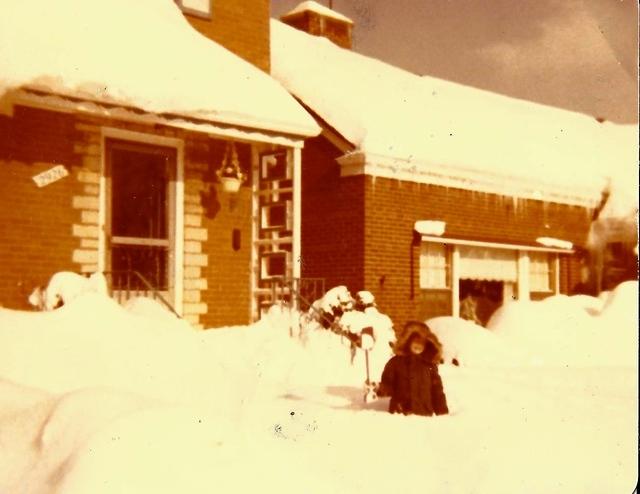 Yitzi Weiss, 2926 Pratt, in the blizzard 1979