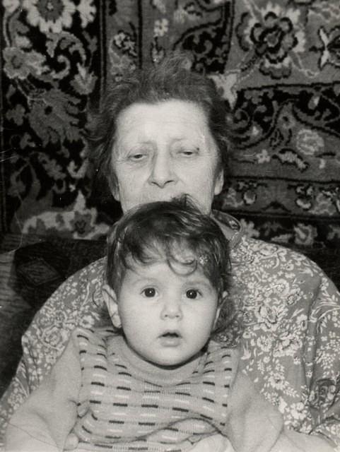 Mara Gurevich holding her grandson abt 1960