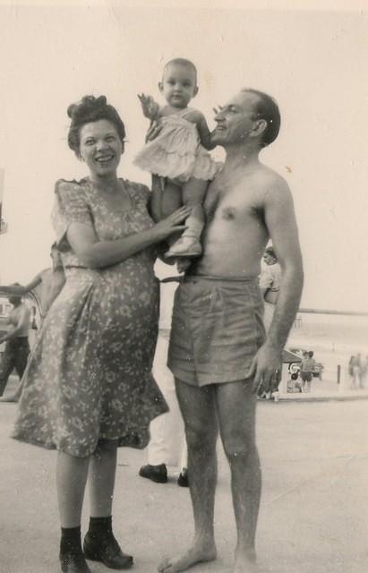 Sammy, Fanny, and Libby Cohen. 1947/48