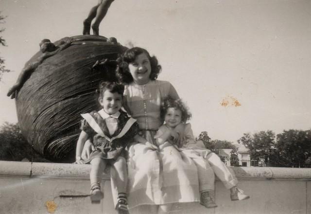 Bertie Levin w Libby Cohen Needle and Unknown