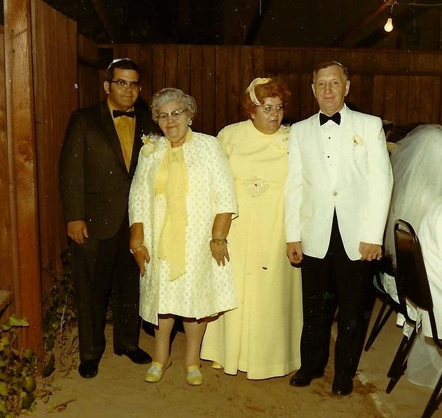 Abe Ribakoff, Rissel Cohn Ribakoff, Goldie Gurvitz, Wolf Gurvitz at Nasha Gurvitz and Max Narod wedding.  Aug 30, 1970 (front)