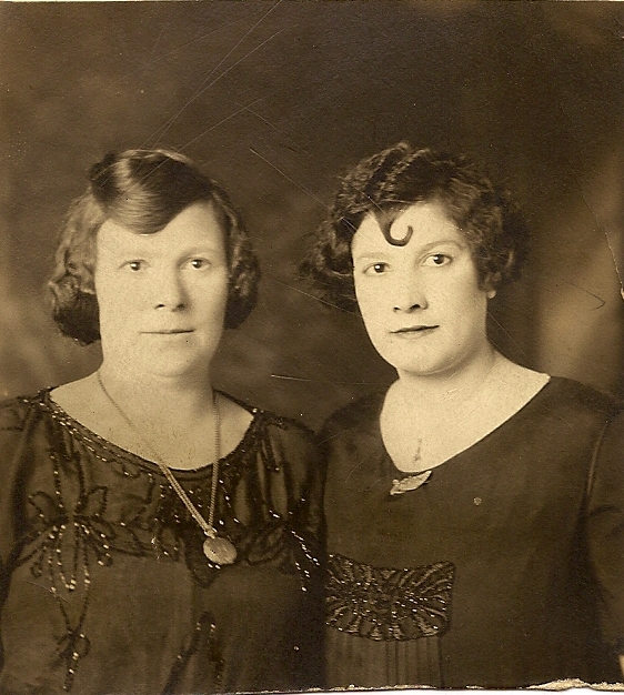 Lena Libby (Baellow) Cohn and Esther (Baellow) Wolfson , 1923