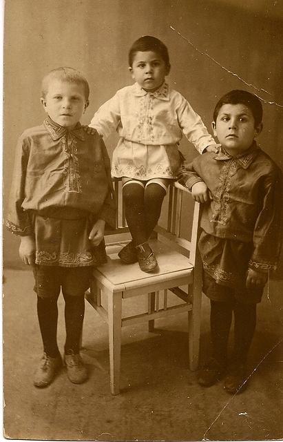 Shaya Balaban's sons, Chaim, Yerachmiel/Milye, and Meir, Odessa, Sept. 10, 1930 (front)