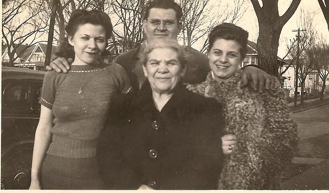 Fannie Cohn Cohen, Rubin Ruby Baellow, Fannie Baellow Stolov, and Miriam Schulman Cohn. 1941