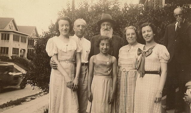 Mary Jerusky, Joe Jerusky, Kolman Balaban Baellow, Shirley Jerusky Gershon, Milkeh Barozosky Kamar, and Rose Jerusky, Abe Abba Kamar on the right, Early 1930's