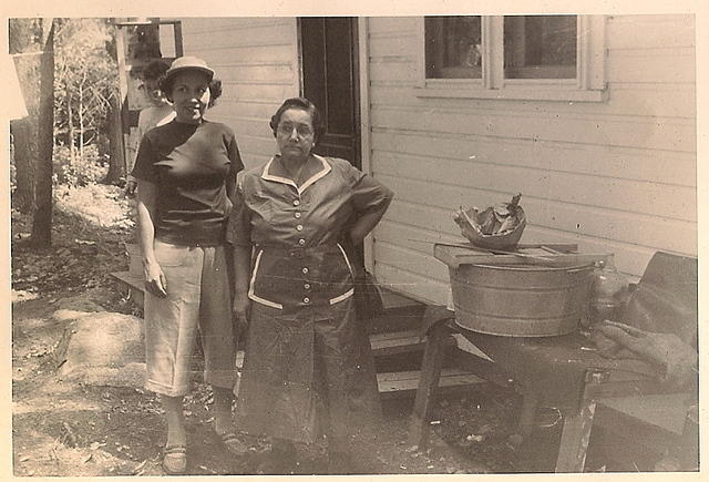 1949 - Thelma Clutz & Ann Hecht, Canada