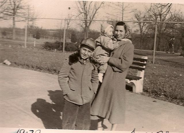 Thelma w Larry & Linda, Swope Park, 1953