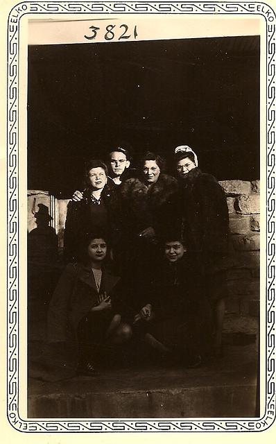 Top: Fannie Cohn Cohen, Louis Cohn, Esther Baellow Wolfson, Eva Cohn Tulchinsky, Bottom: Bertie Cohn Levin, Hike Cohn Tulchinsky, 1942