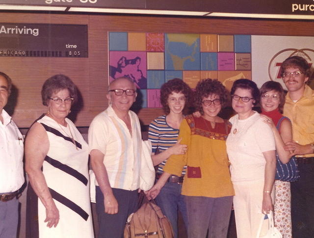 Louis and Esther Wolfson Barash, Morris, Bari, Karen, Eva Cohn Tulchinsky, Linda and Herb Siegel