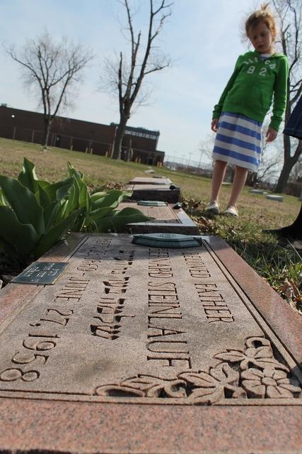 Shlomo Ber Bernard Steinlauf Headstone and Tamar Cohn