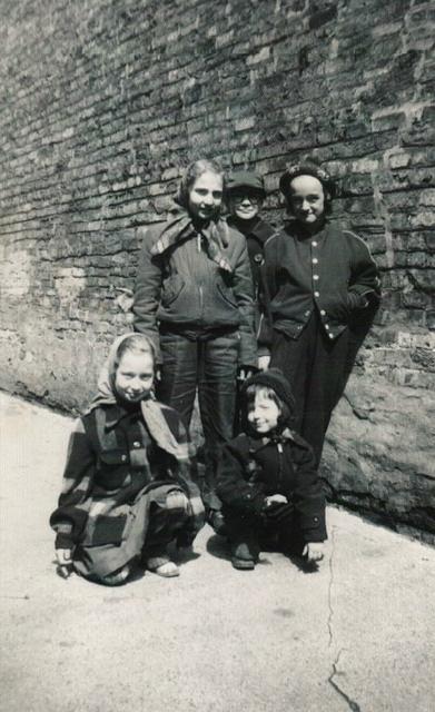 Joyce Steinlauf Corcia (bottom left), Rochelle Steinlauf Adler (bottom right)