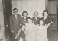 Back: Louis Cohn, Annie Plotsky Ritz, Morris Ritz, Marietta Ritz Cohn, Front: Alfred, Rebecca, & Judith Vulkowitz