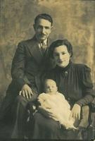 Isadore and Ann Galitzky andtheir first daughter Marilyn.  See notes.