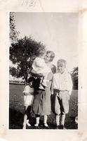 Minette, Ruth, Joe, with Mother Leona Raskin - 1931