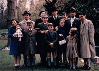 Front Row: Rachel Blair, Chaim Bleier, Yiddle Bleier, Shia Bleier, Sarah, Little Esther.  Back Row: Yitzchak Bleier, Anna Bleier, Joe Weiss, Eshter Bleier, Markus Weiss, Mordechai Bleier in Dublin Ireland, 1960