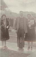 Fannie Cohn Cohen, Kolman Baellow, Esther Baellow Wolfson. 1943