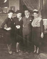 Eva Cohn Tulchinsky, Bertie Cohn Levin, Sammy Cohen, Esther Baellow Wolfson, Nov 18, 1945