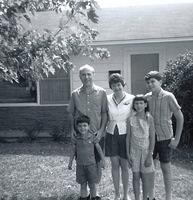 Max and Bertie Cohn Levin with Lesley, Janet, and Louis