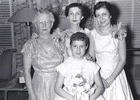 Bala Baellow Komar, Esther Baellow Levinson, Unknown, w Rita Levinson Golding