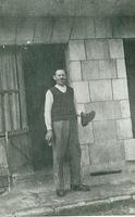 Shlomo Simon Choikhit, front