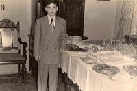 1950 - Joel Pelofksy's Bar Mitzvah Reception at home