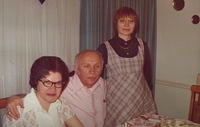 Eva, Morris, and Linda Tulchinsky