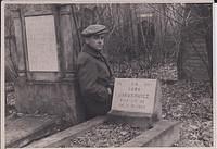 Majer Jakubowicz at the grave of his sister, Sara Jakubowicz.  Died in 1943 at the age of 22 in the Lodz Ghetto