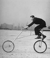 Maurice Steinlauf on a Bike Bicycle with a frame made of springs