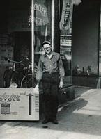 Maurice Steinlauf in front of bike store