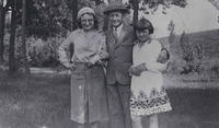 Rosza Bleier Danzinger, Hershel Herman Danzinger, and Violet Bleier Silvern, 1931